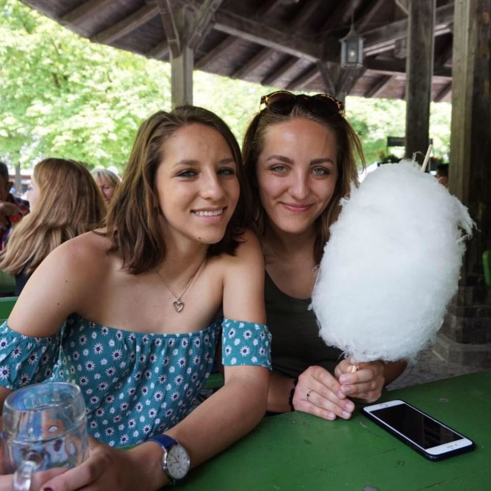 Meet your Posher, Emma